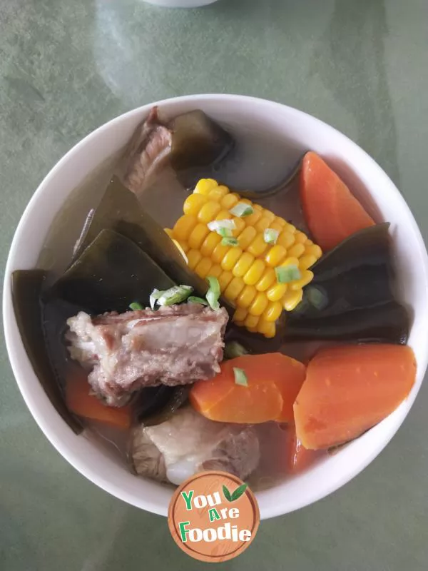 Colorful spareribs soup