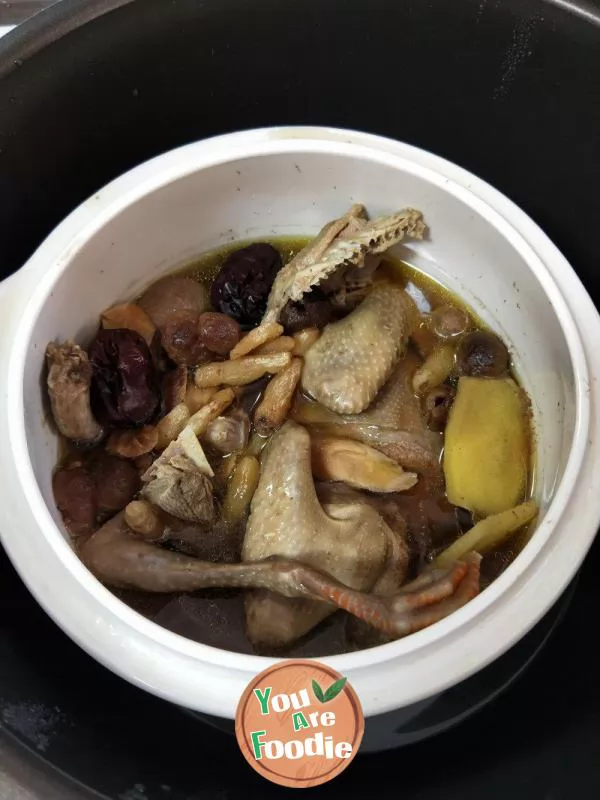 Red Ginseng and Pigeon Soup