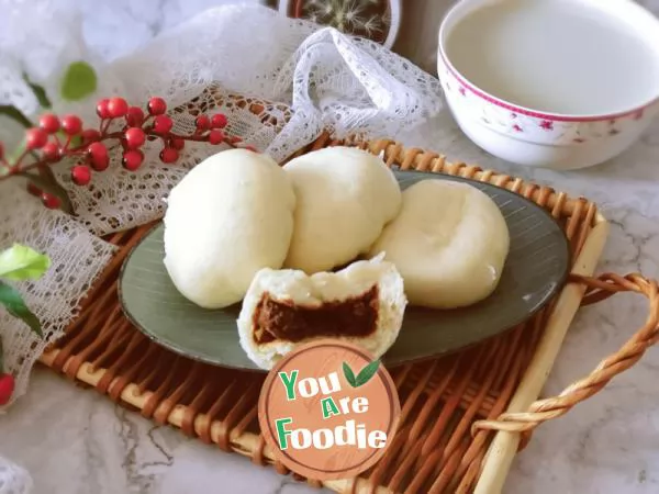 Steamed red bean cake