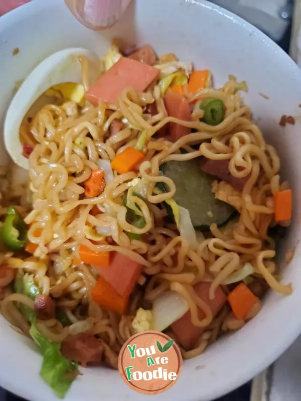 Fried instant noodles