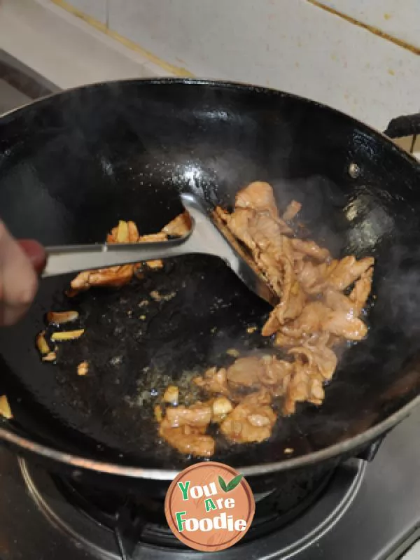 Fried tender meat slices with sweet potato