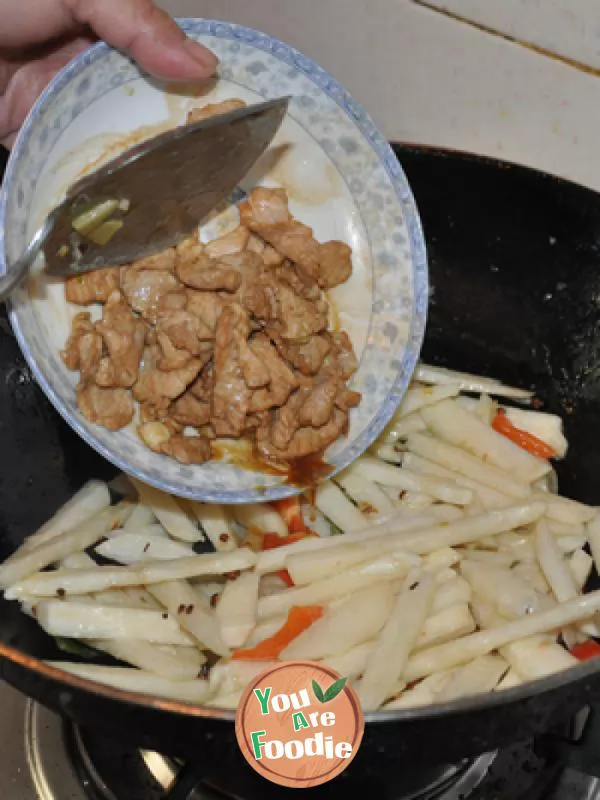 Fried tender meat slices with sweet potato