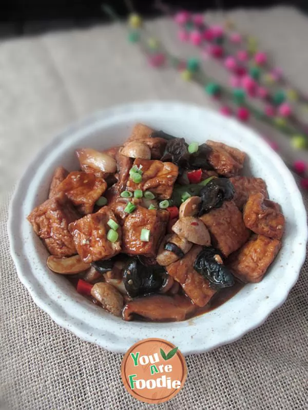 Dry fried tofu