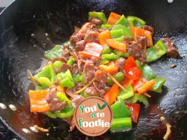 Fried beef with bell pepper