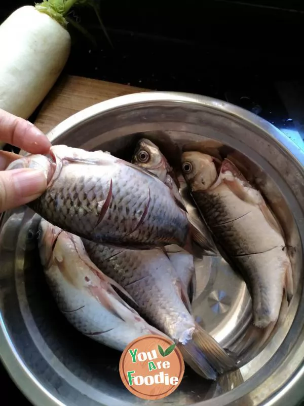 Ningbo roasted crucian carp with Scallion