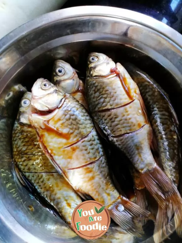 Ningbo roasted crucian carp with Scallion