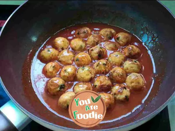 Turnip balls in tomato sauce