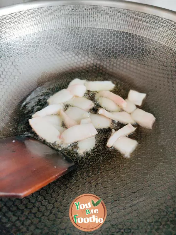 Stir fried shredded bamboo shoots