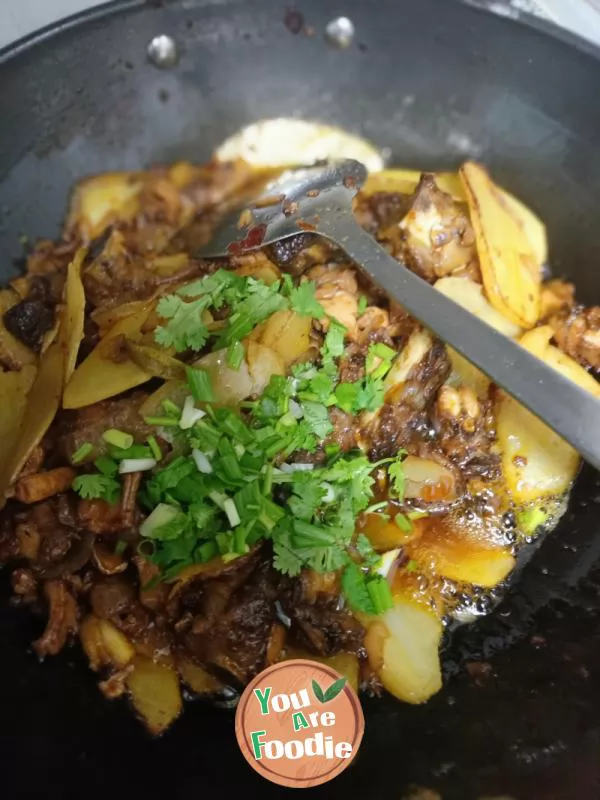 Stewed spare ribs and rabbit