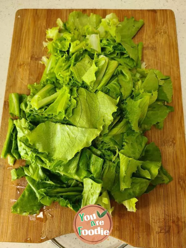 Stir fried Cantonese sausage with lettuce