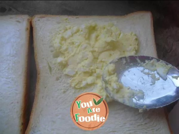 Egg sandwich