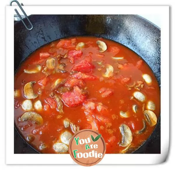 Tomato and mushroom noodles