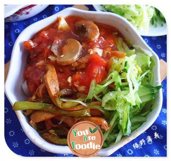 Tomato and mushroom noodles