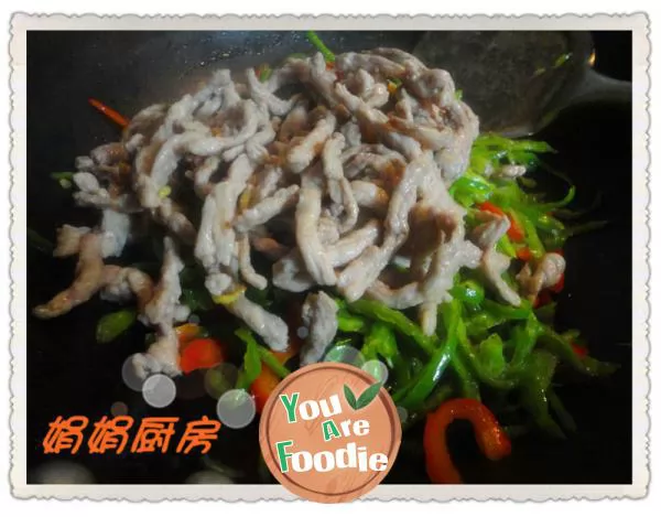 Shredded pork with pepper