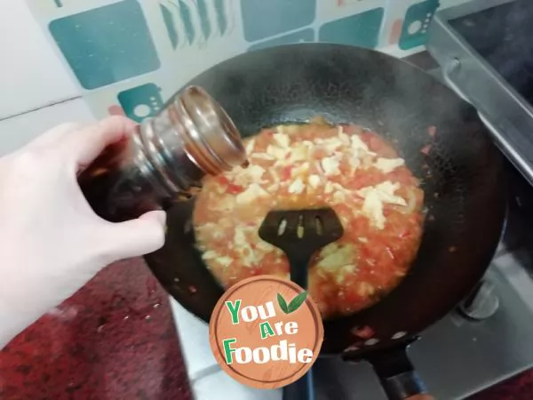 Tomato and egg scissors noodles