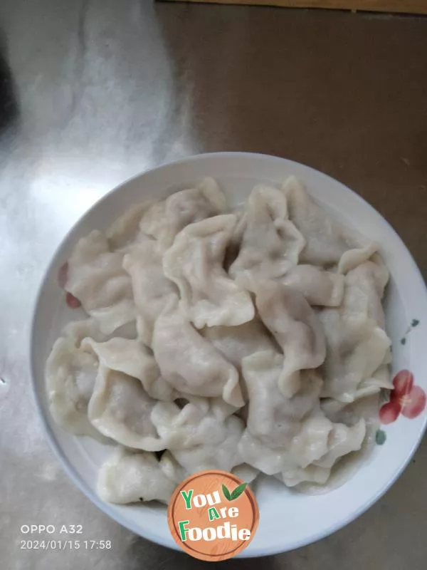 Dandelion-Big-Meat-Dumplings