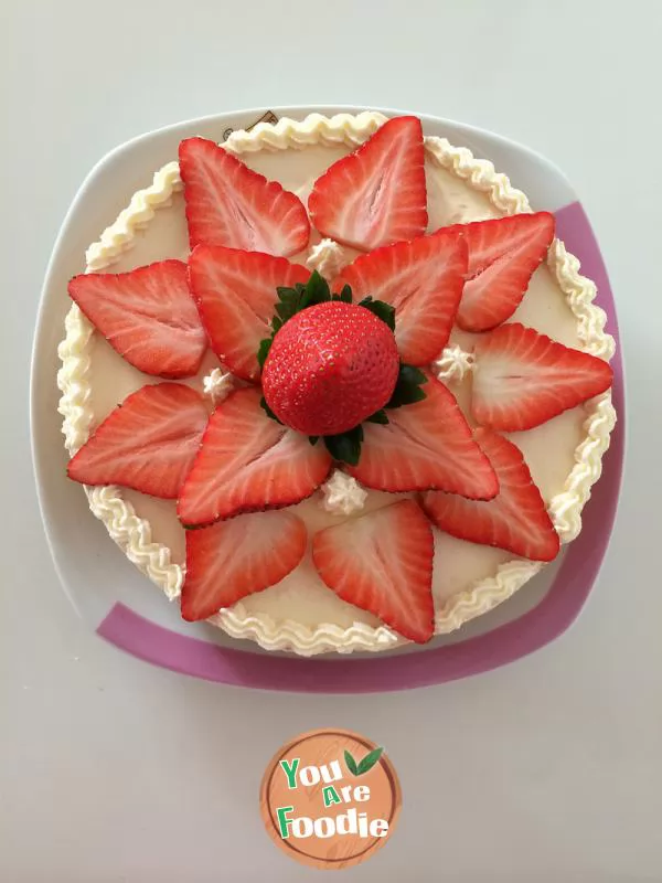 Strawberry cake (rice cooker version)