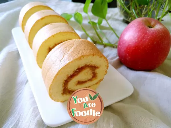 Apple Jam Cake Roll