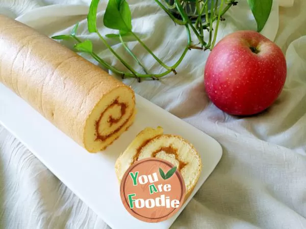 Apple Jam Cake Roll