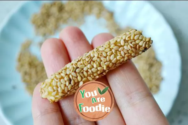 Crispy sesame sticks