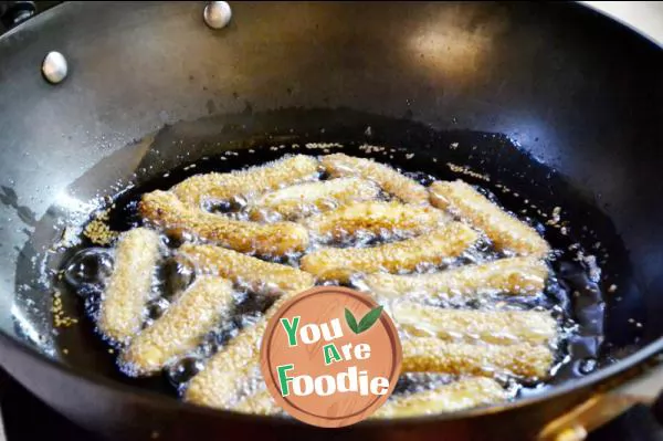 Crispy sesame sticks