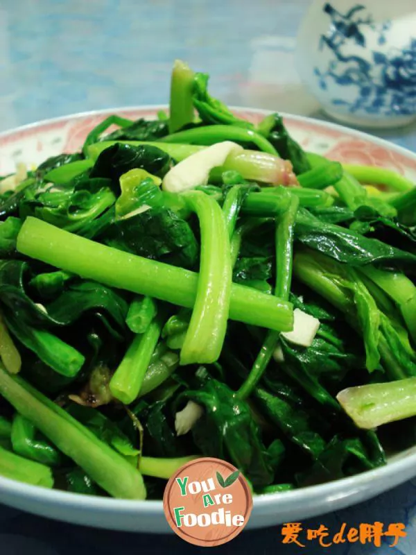 Spinach-with-minced-garlic