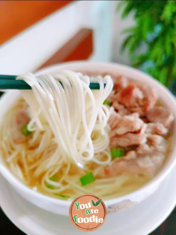 Noodles in beef broth