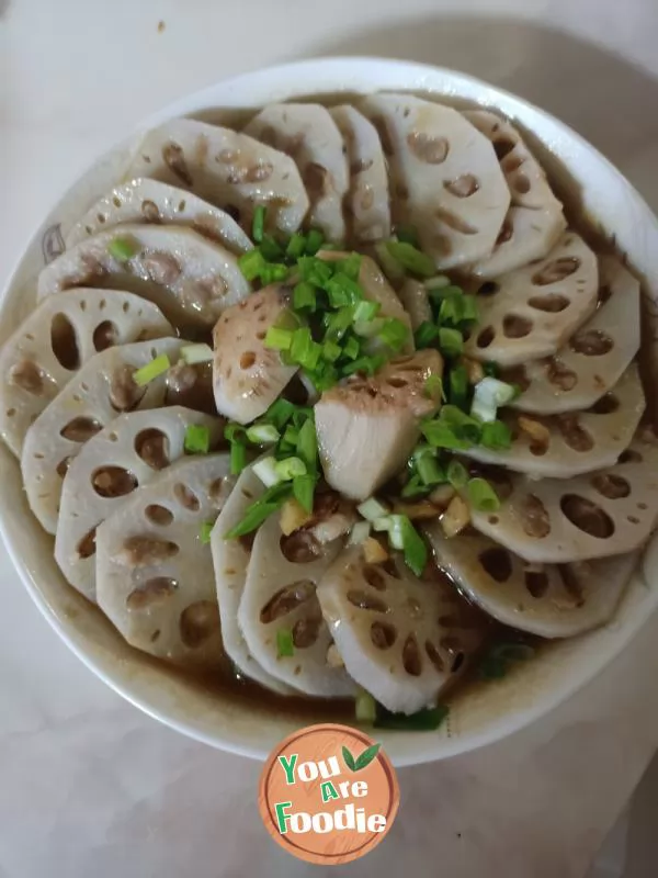 Braised meat with lotus root