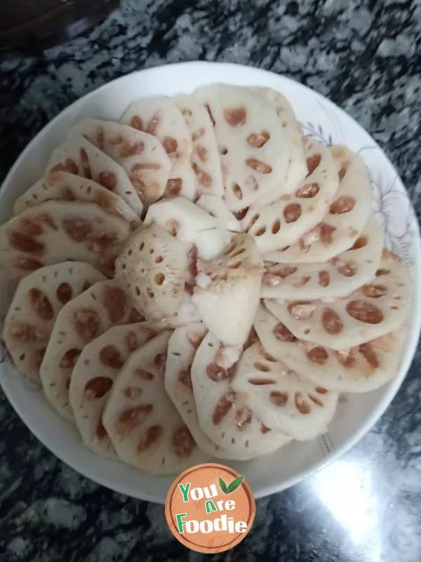 Braised meat with lotus root