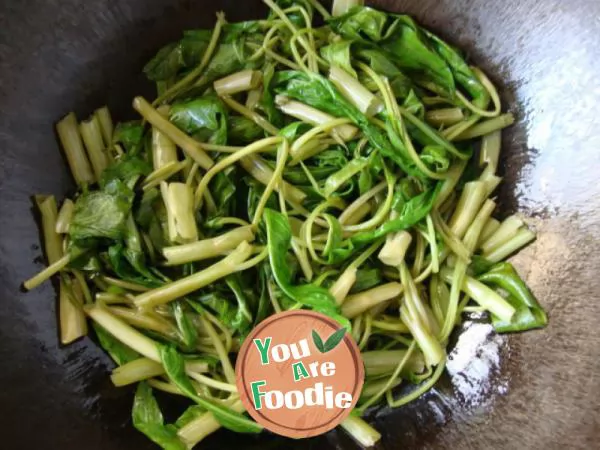 tumis kangkung 