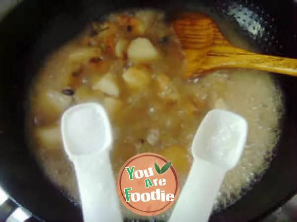 Stewed noodles with Chinese yam in chicken soup