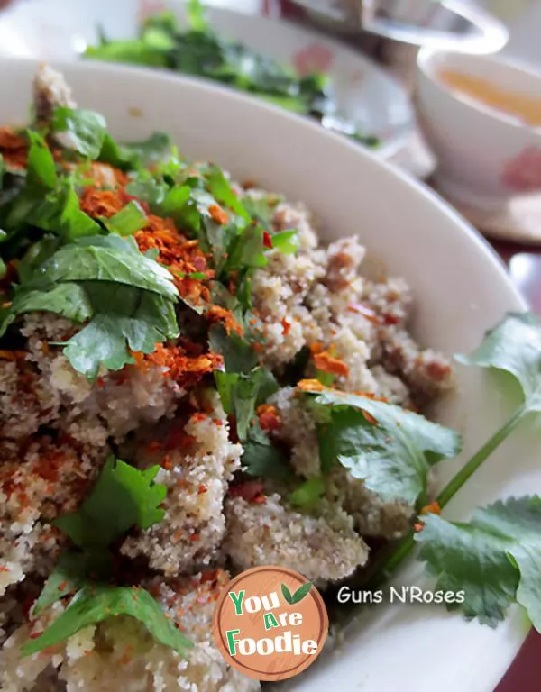 Steamed beef with flour