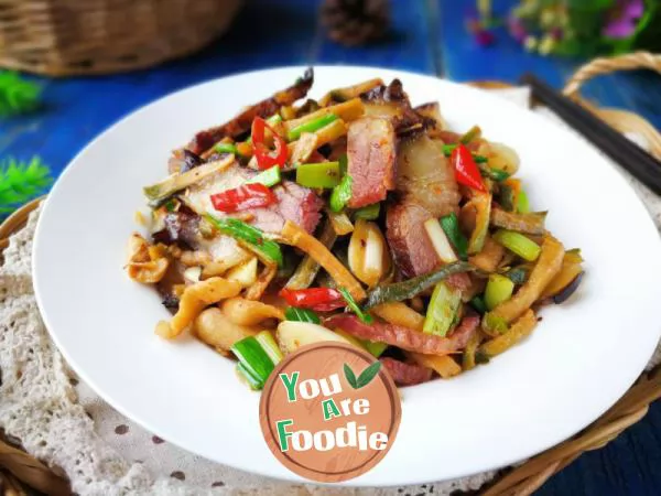 [Hunan] fried bacon with dried radish