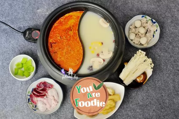 Soybean milk Yuanyang hot pot