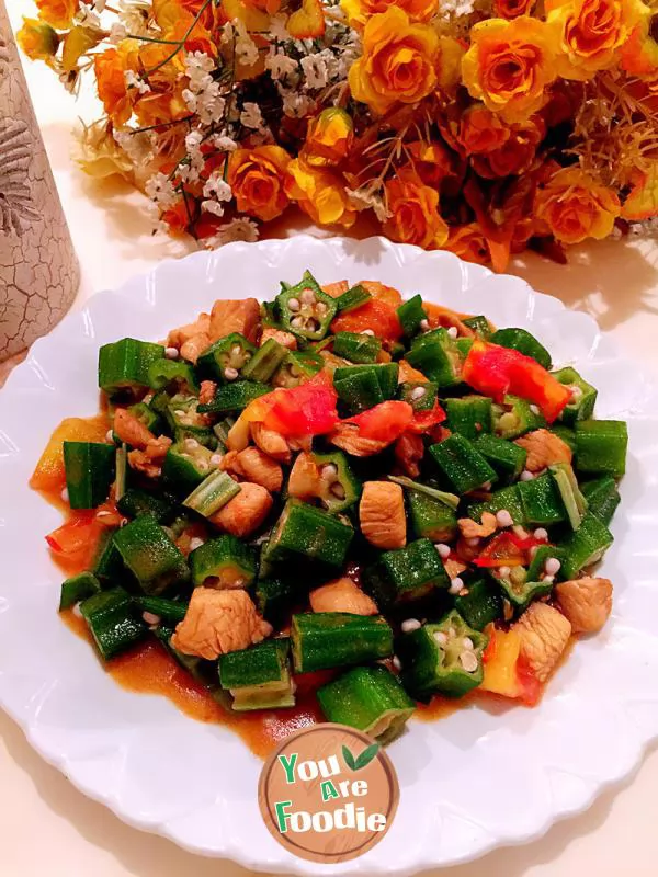 Fried diced chicken with okra