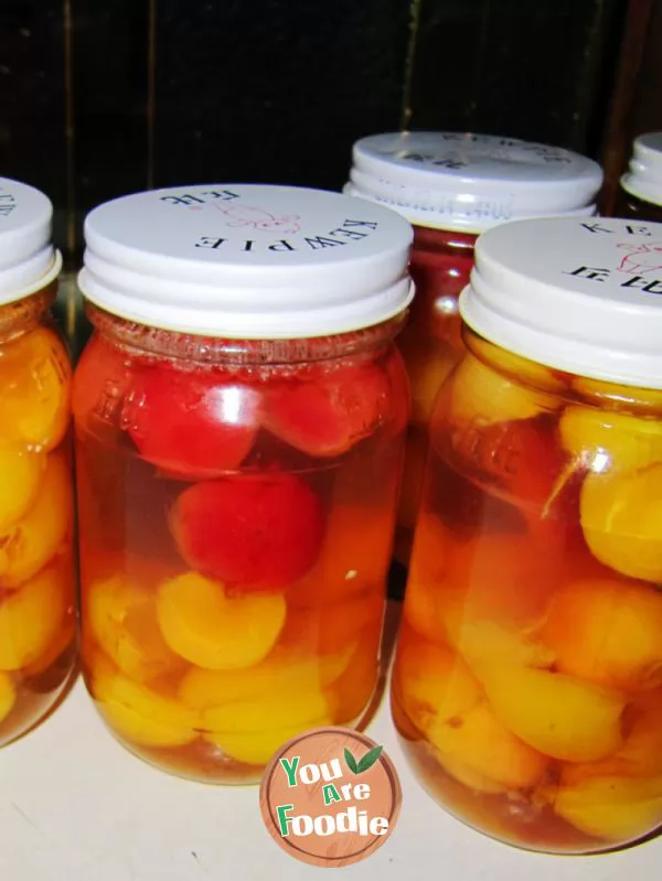 Canned-red-and-yellow-cherry