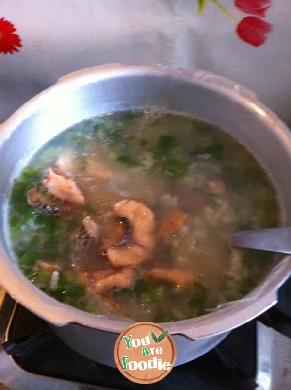 Congee with raw fish and spring vegetables