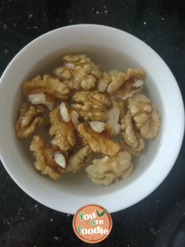 Black millet peanut walnut porridge