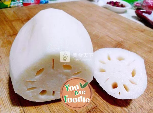 Rock sugar rose glutinous rice lotus root