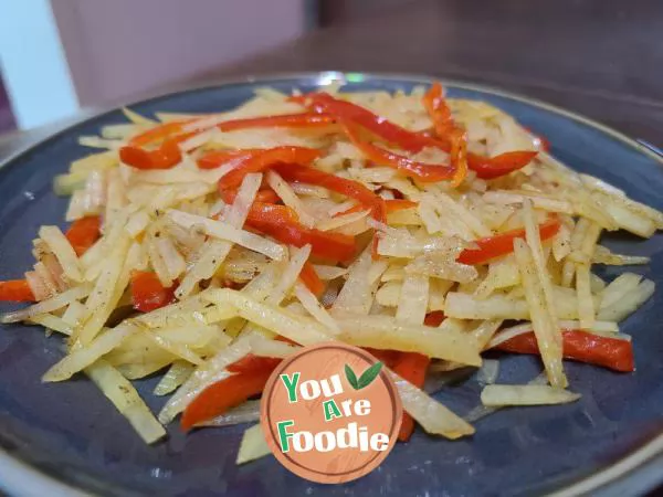 Fried Shredded Potatoes with Red Pepper