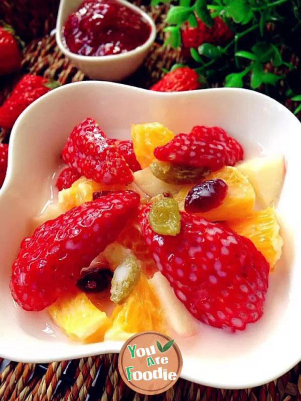 Simple strawberry salad