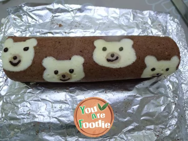 Cute bear cake roll