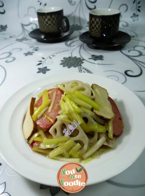 Stir fried red sausage with leek sprouts