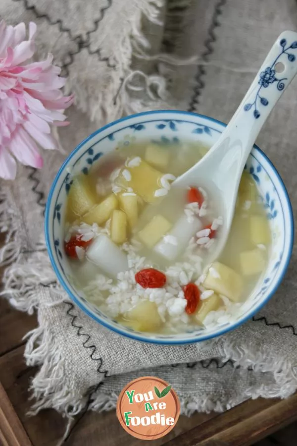 Fermented-apple-rice-cake-soup