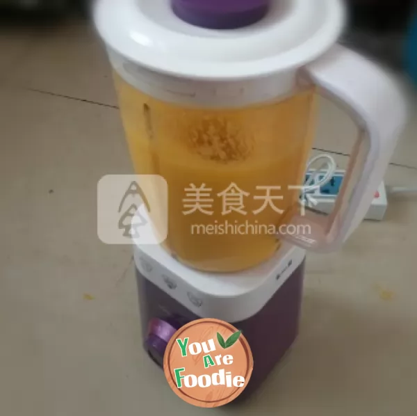 Fresh orange juice