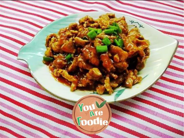 Lean meat in tomato sauce