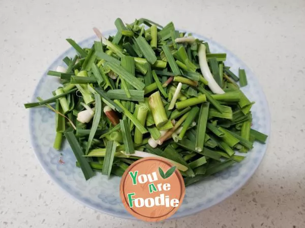 Fried dried beans with garlic sprouts