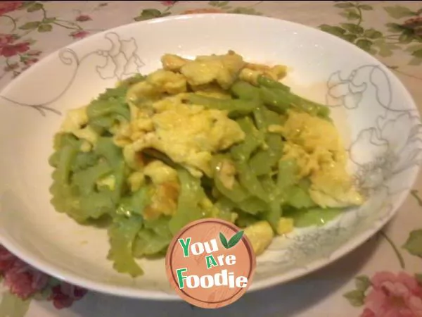 Fried egg with bitter gourd