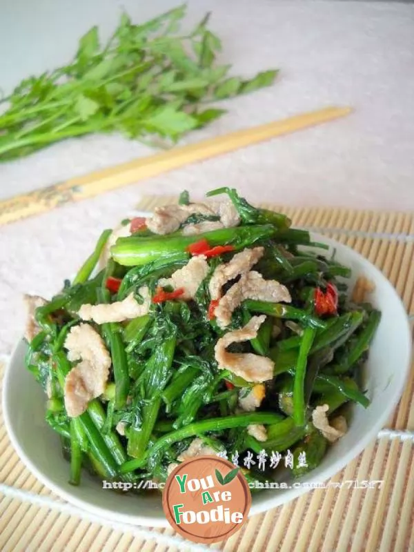 Fried shredded pork with wild celery