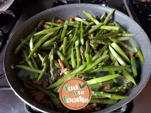 Fried Asparagus with chicken